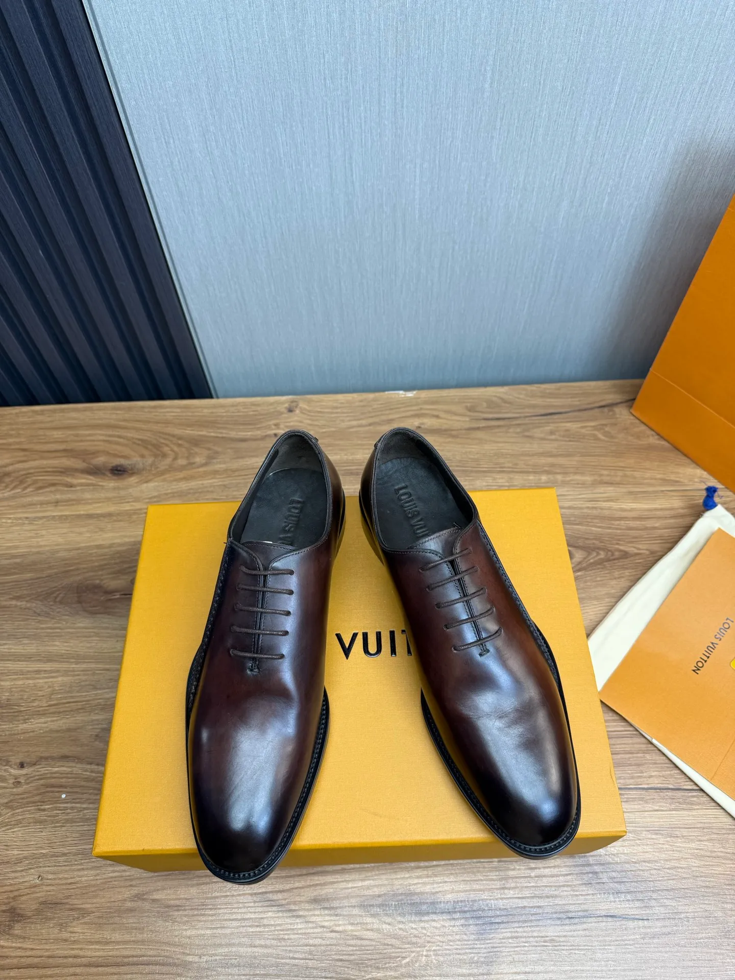 Men's shoes💰760💰 LV. Men's business casual leather shoes, 1:1 shipment ⬆️Luxurious and noble👞All imported original brand leather, just to create a more comfortable wearing experience, upper: original cowhide ➕Imported full cow lining, original leather outsole ✔️36-45 (38.45 non-refundable)